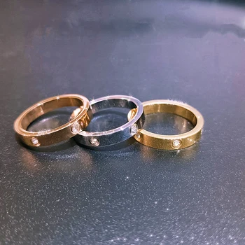 Модерен пръстен от неръждаема стомана с каменна кристална двойка Жена Момиче на сватбата