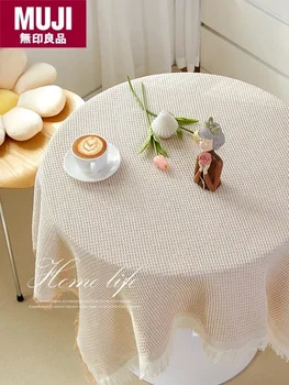 Памучен бельо покривка за малка кръгла масичка, снимка на рожден ден, на бял